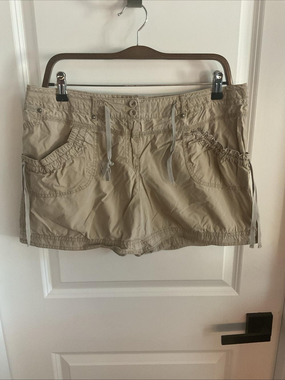 Outback Red - Tan Cargo Drawstring Shorts with Ruffle Pockets - Ladies Size 12